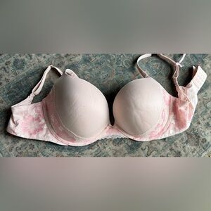 Elegant Pink Lace Bra
